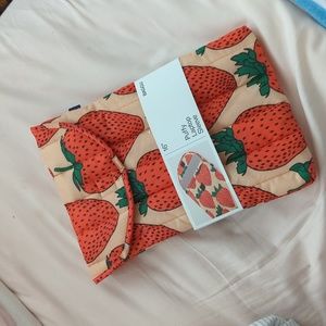 Baggu Strawberry Puffy Laptop Sleeve